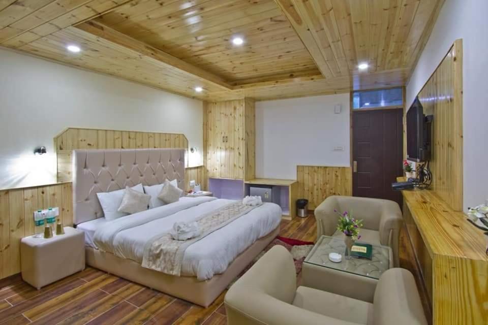 Himalayan Hill Queen Resort, Manali M98160-43400 Экстерьер фото