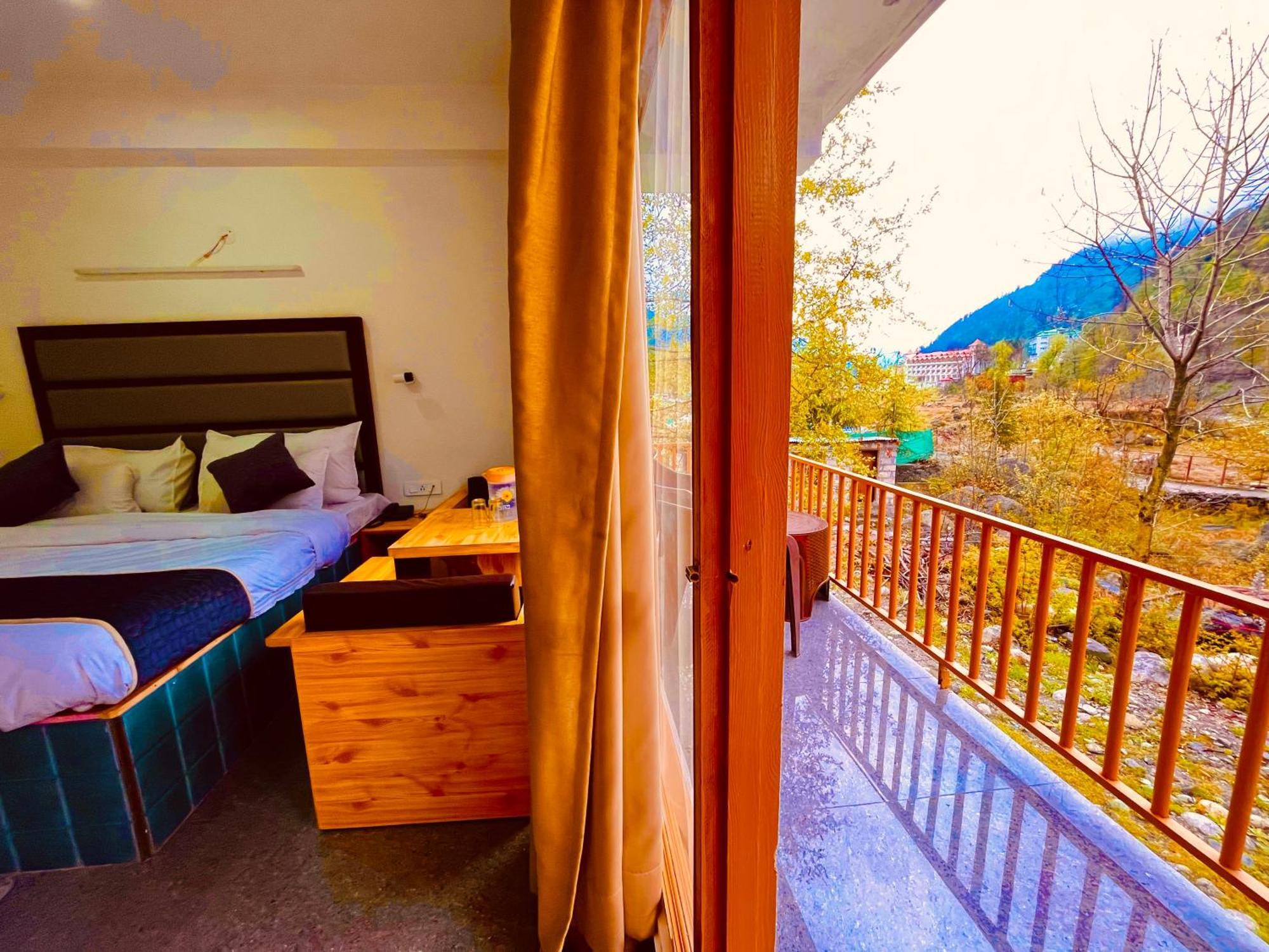 Himalayan Hill Queen Resort, Manali M98160-43400 Экстерьер фото